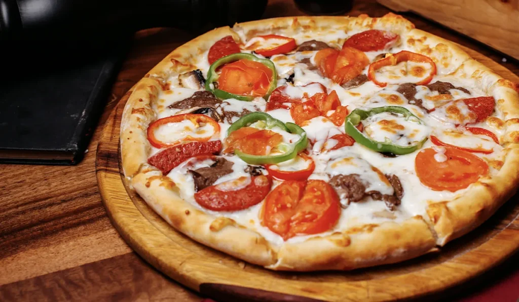 Música, Pizza & Festa das Cores — Santa Eliza Eco Resort - Hotel Fazenda no Interior de São Paulo
